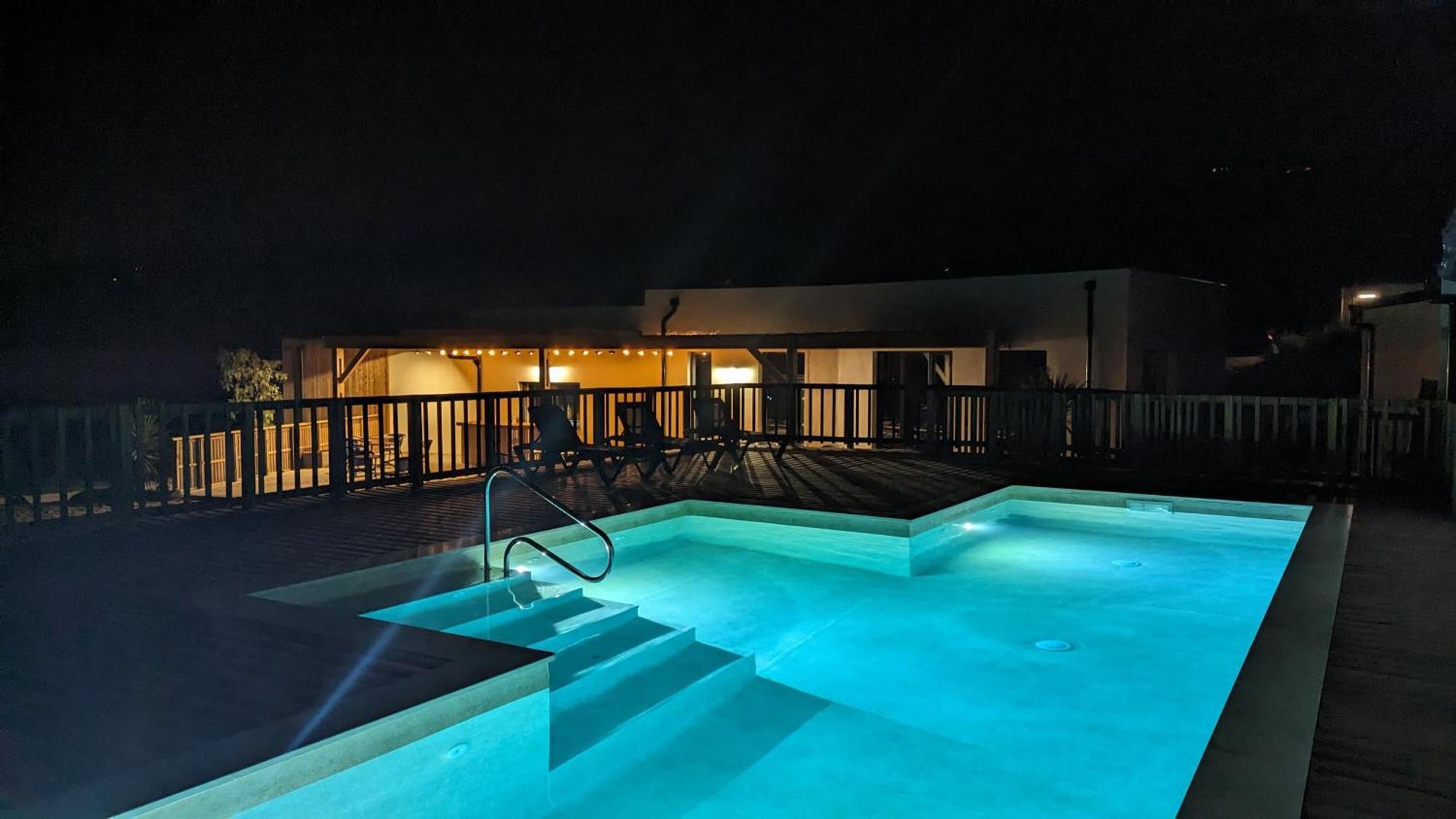 Camping Les Lodges Du Lagon 칼비송 외부 사진