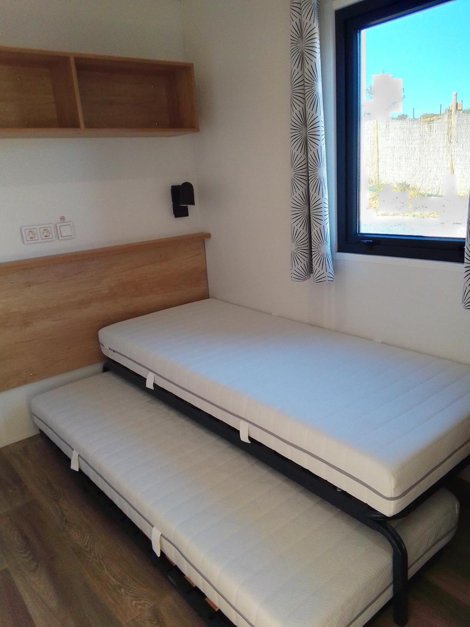 Camping Les Lodges Du Lagon 칼비송 외부 사진